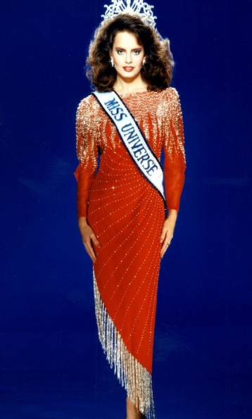 Cecilia Bolocco (Chile, 1987) Cecilia Bolocco (Chile, 1987)